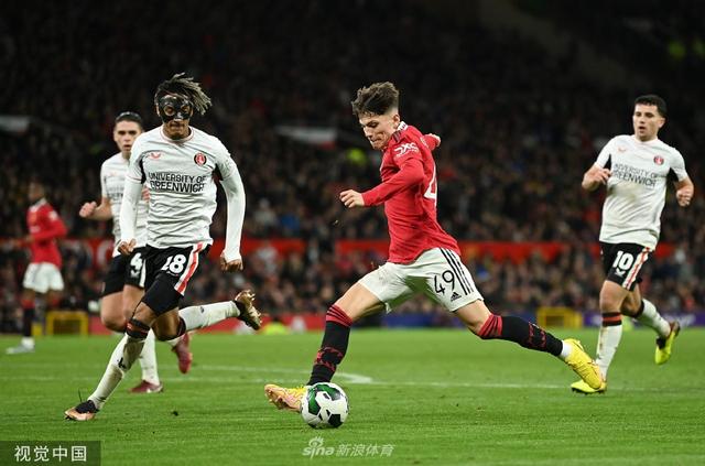 他用自己的 他用自己的